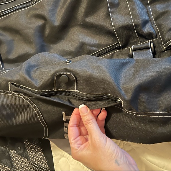 Bilt Motorcycle jacket. - Picture 7 of 13